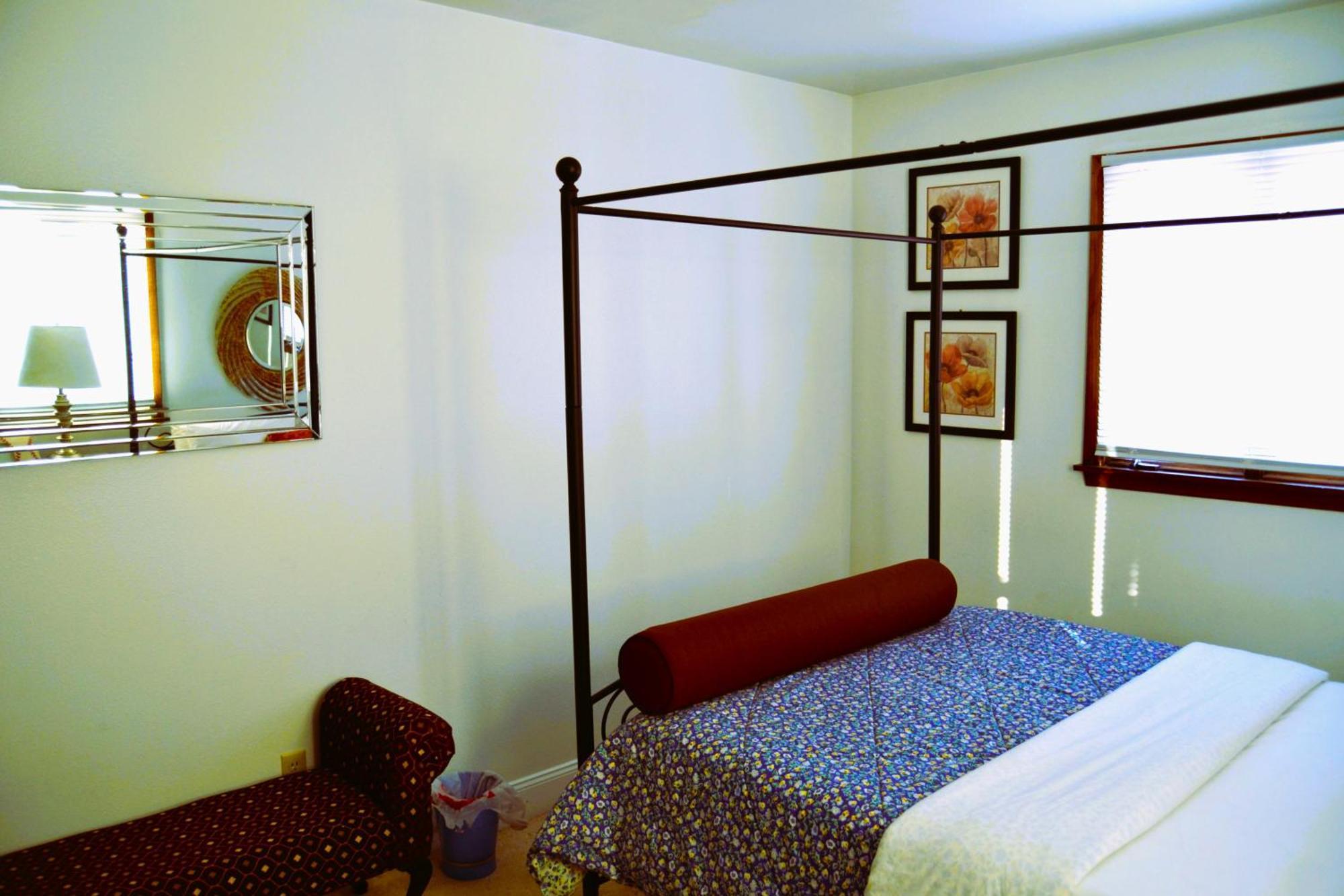 Arhaus 3 Apartamento Grand Forks Exterior foto