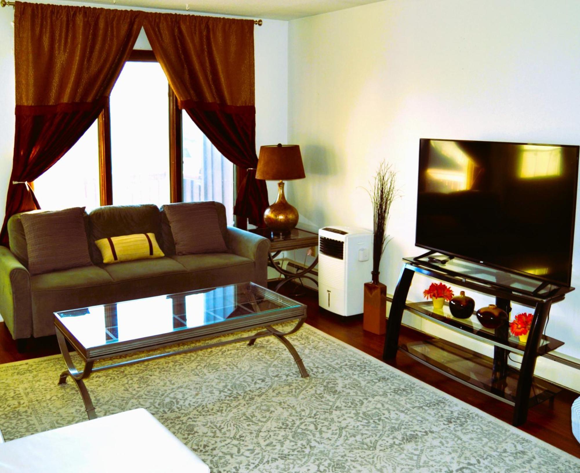 Arhaus 3 Apartamento Grand Forks Exterior foto